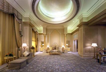 لماذا فندق قصر الإمارات هو خيارك الأمثل؟ 